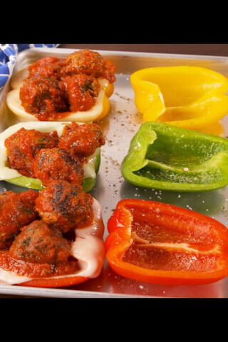 Bell Pepper Meatball Delight 🍽️