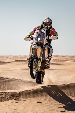Dune Dash: The Thrill of Desert Rally 🏍️🏜️