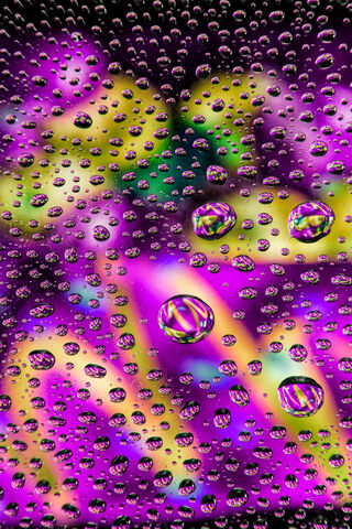 Colorful Reflections: Nature's Artistry 🌈💧