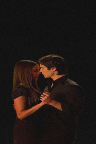 Elena Y Damon