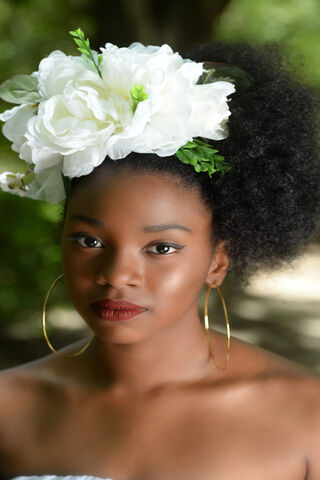 Radiant Elegance: A Celebration of Natural Beauty 🌸✨