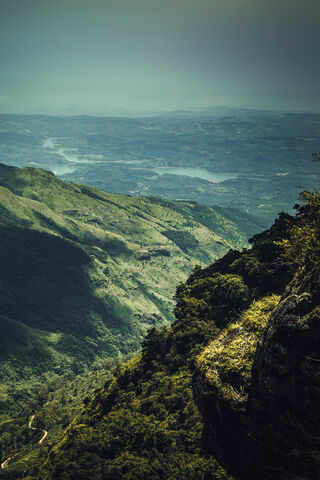 Majestic Heights: A Glimpse into Nature's Canvas 🌄