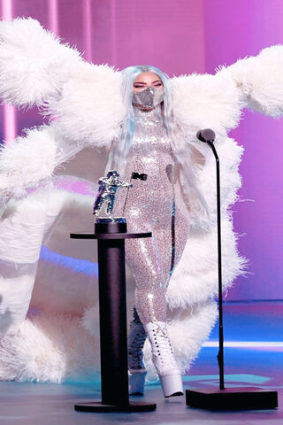 Lady Gaga's Dazzling VMA Moment ✨