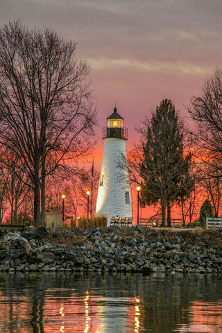 Sunset Serenity at Lighthouse 29 🌅