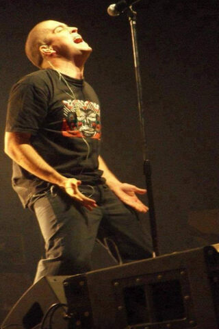 Pato Fontanet: The Voice of Passion 🎤🔥