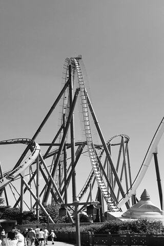 Thrills of PortAventura: A Black and White Adventure 🎢✨