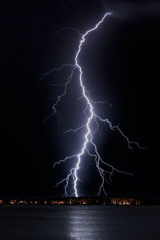 Rayos: Nature's Electric Dance ⚡️🌌