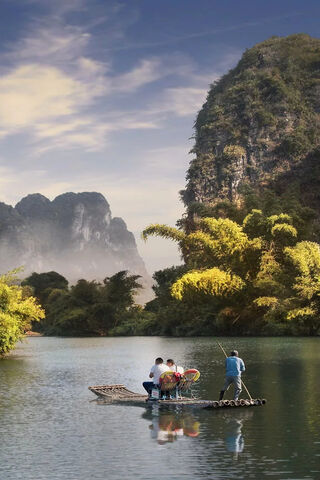 Tranquil Moments on the Water 🌅