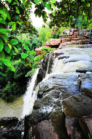 Sidh Khol: Nature's Serene Cascade 🌿💦