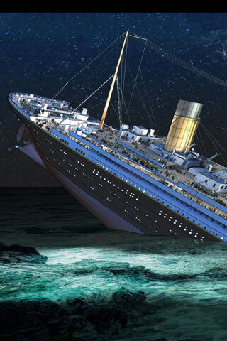 The Final Descent of the Titanic 🌊🚢