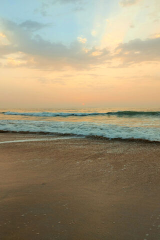 Serenity at Dusk: A Beach Sunset Escape