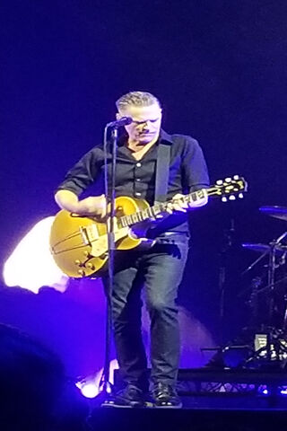 Rocking the Stage: Bryan Adams Live! 🎸