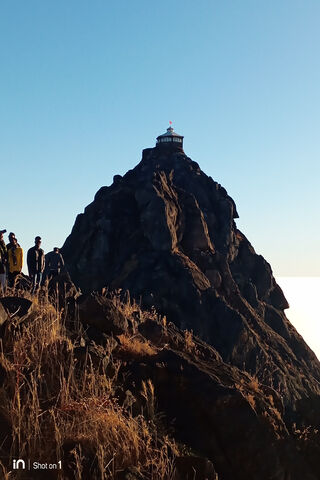 Majestic Girnar: A Beacon of Serenity 🌄