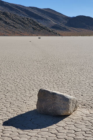 The Mysterious Movements of Racetrack Valley 🏜️✨