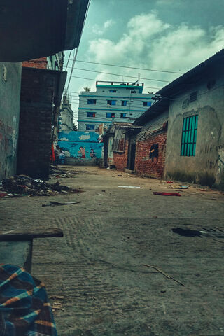 Urban Shadows: A Glimpse into Everyday Life