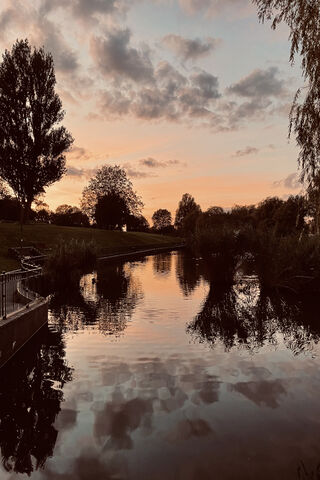 Serene Reflections of Autumn