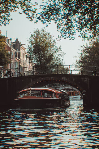 Charming Canals of Amsterdam 🌊🏙️