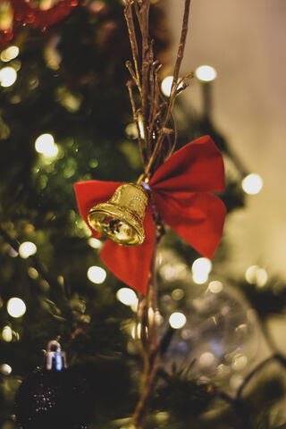 Jingle All the Way: A Festive Bell Delight 🎄🔔