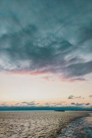 Morning Bliss Over the Horizon 🌅