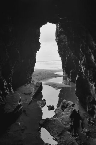 Mysteries of the Beach Cave 🌊🏞️