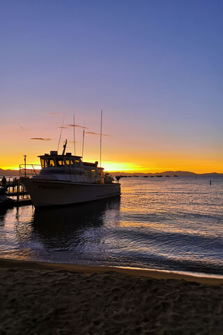 Serene Evening Glow 🌅