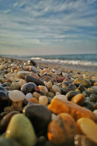Deniz: A Shoreline Symphony of Stones 🌊✨