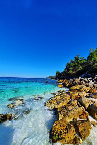 Serenity by the Aegean Sea 🌊☀️