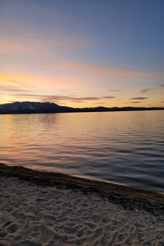 Serenity at Lake Tahoe 🌅🏞️