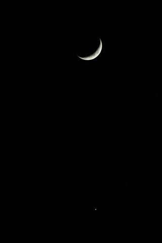 Celestial Dance: Moon and Jupiter 🌙✨
