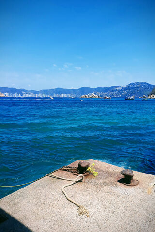 Serenity by the Sea: Mar's Embrace 🌊