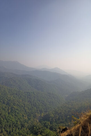 Majestic Mountain Serenity 🌄