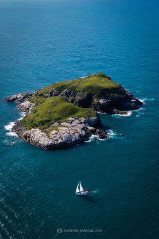 Sailing into Serenity: The Meizu 17 Pro Experience 🌊⛵