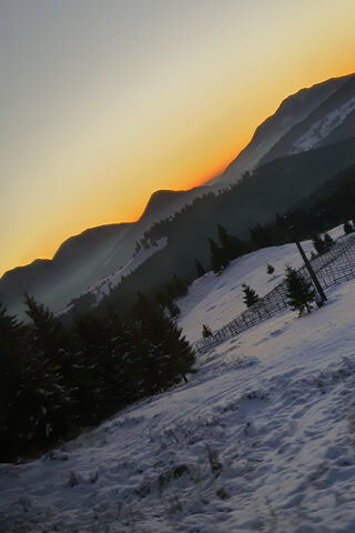 Sunset Serenity in the Romanian Mountains 🌄❄️