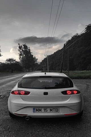 The Sleek Seat Leon: A Journey Awaits 🚗✨