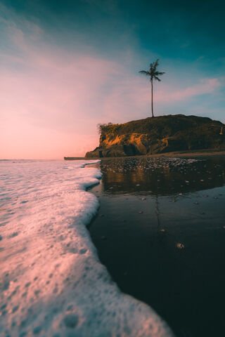 Whispers of the Tide 🌊🌅