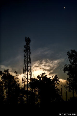 Twilight Signals 🌅📡