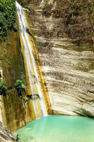 Nature's Cascade: The Beauty of Watterfalls 🌊✨