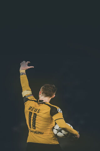Reus: The Maestro of the Pitch 🎉⚽