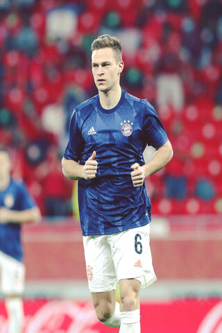 Kimmich: The Midfield Maestro in Action ⚽️✨