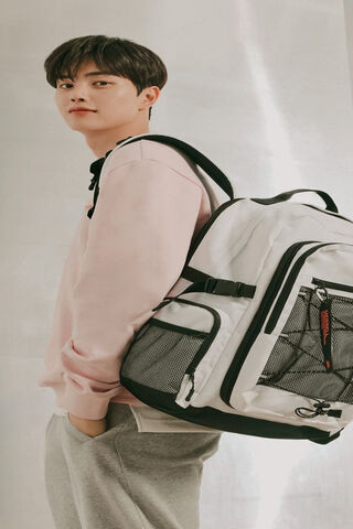 Charming Vibes: Song Kang's Stylish Look 🎒✨