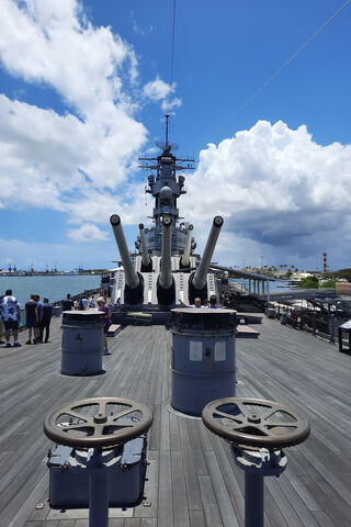 Battleship Legacy: USS Missouri's Mighty Deck 🚢⚓