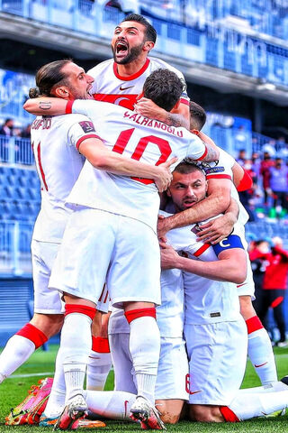 Celebration of Unity: Türkiye's Triumph! 🎉⚽