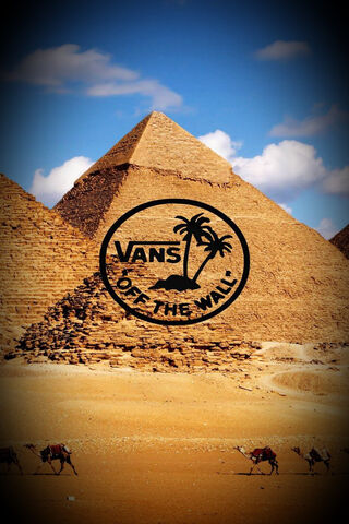 Vans: A Step into the Sands of Time 🏜️👟