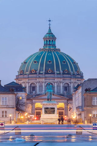 Majestic Dome: A Glimpse of History