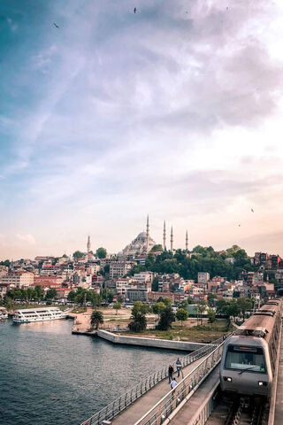 Istanbul: Where History Meets Modernity 🌉✨