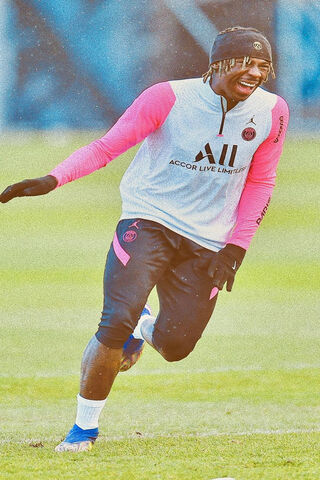Kena's Joyful Training Moments! ⚽️😊