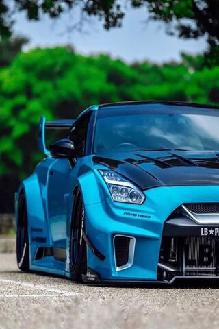 Nissan GT-R R35: The Ultimate Performance Machine 🚗💨