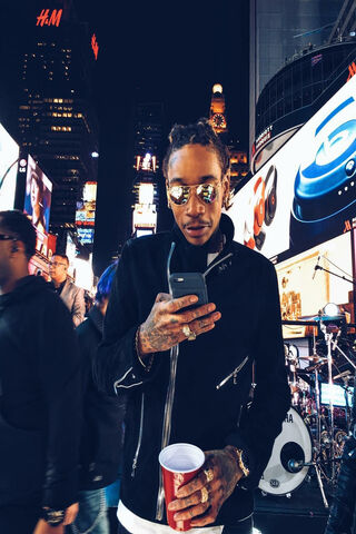Wiz Khalifa in the Heart of Times Square 🌆🎤