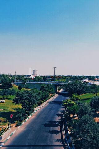 Exploring the Heart of Tehran 🌆🌿