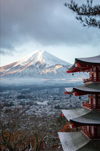 Majestic Mount Fuji: A Timeless Icon of Japan 🇯🇵🏔️